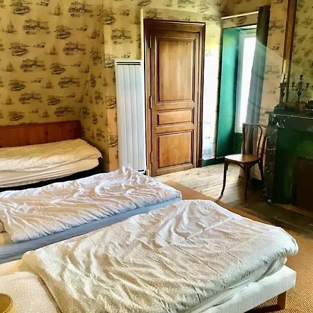 Tres Grand Corps De Ferme * Parce-sur-Sarthe